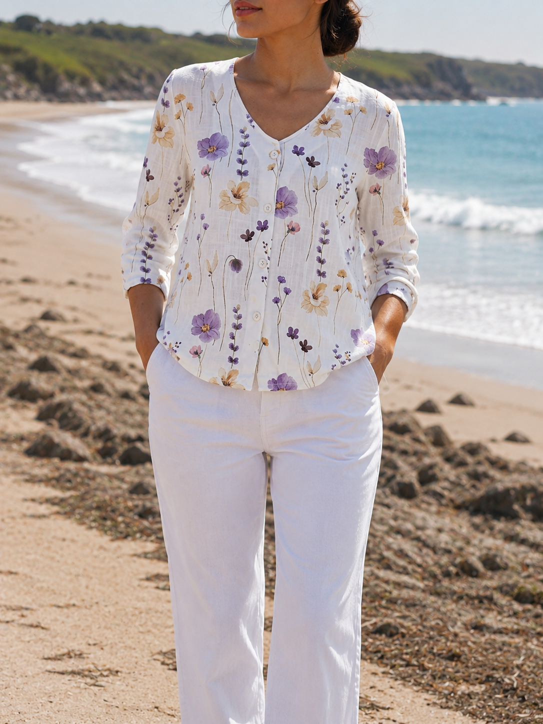 Lucía Three-Quarter Sleeve Floral Linen Blouse